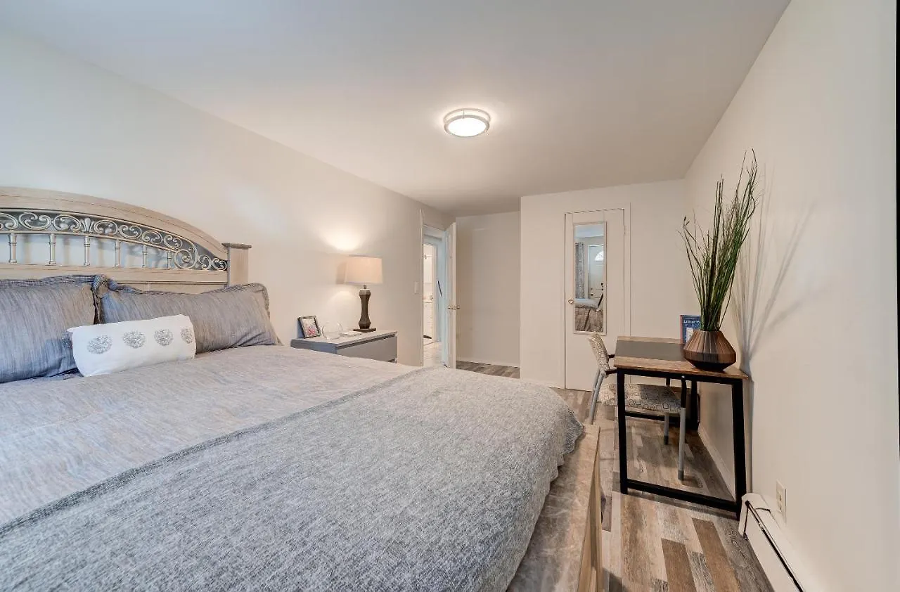 Wonderful Getaway In Canarsie Brooklyn With Parking New York Apartmán