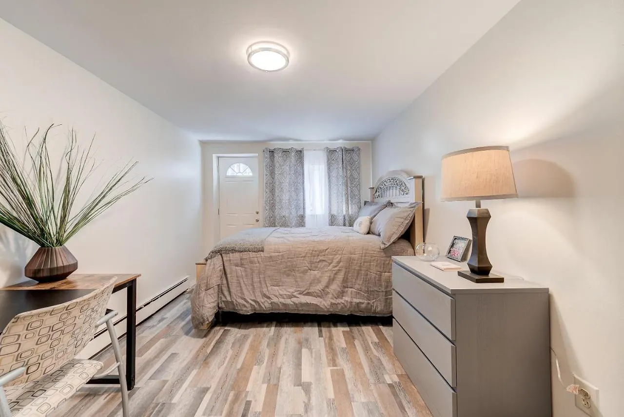 Wonderful Getaway In Canarsie Brooklyn With Parking New York 0*,  USA
